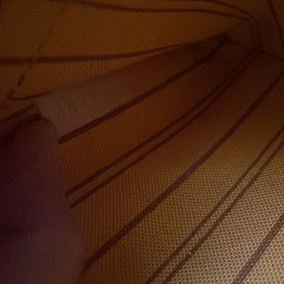 Louis Vuitton Damier Azur Neverfull MM Pochette - Picture 8 of 12